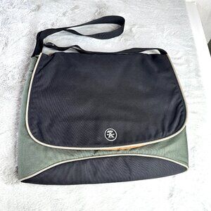Crumpler McBain's Baby XL Laptop Camera Shoulder Cross Bag Green Black Strap